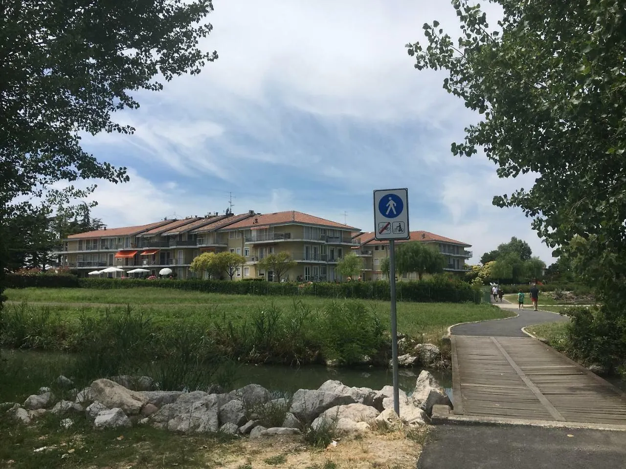Costa D'Oro Deluxe Apartment Sirmione