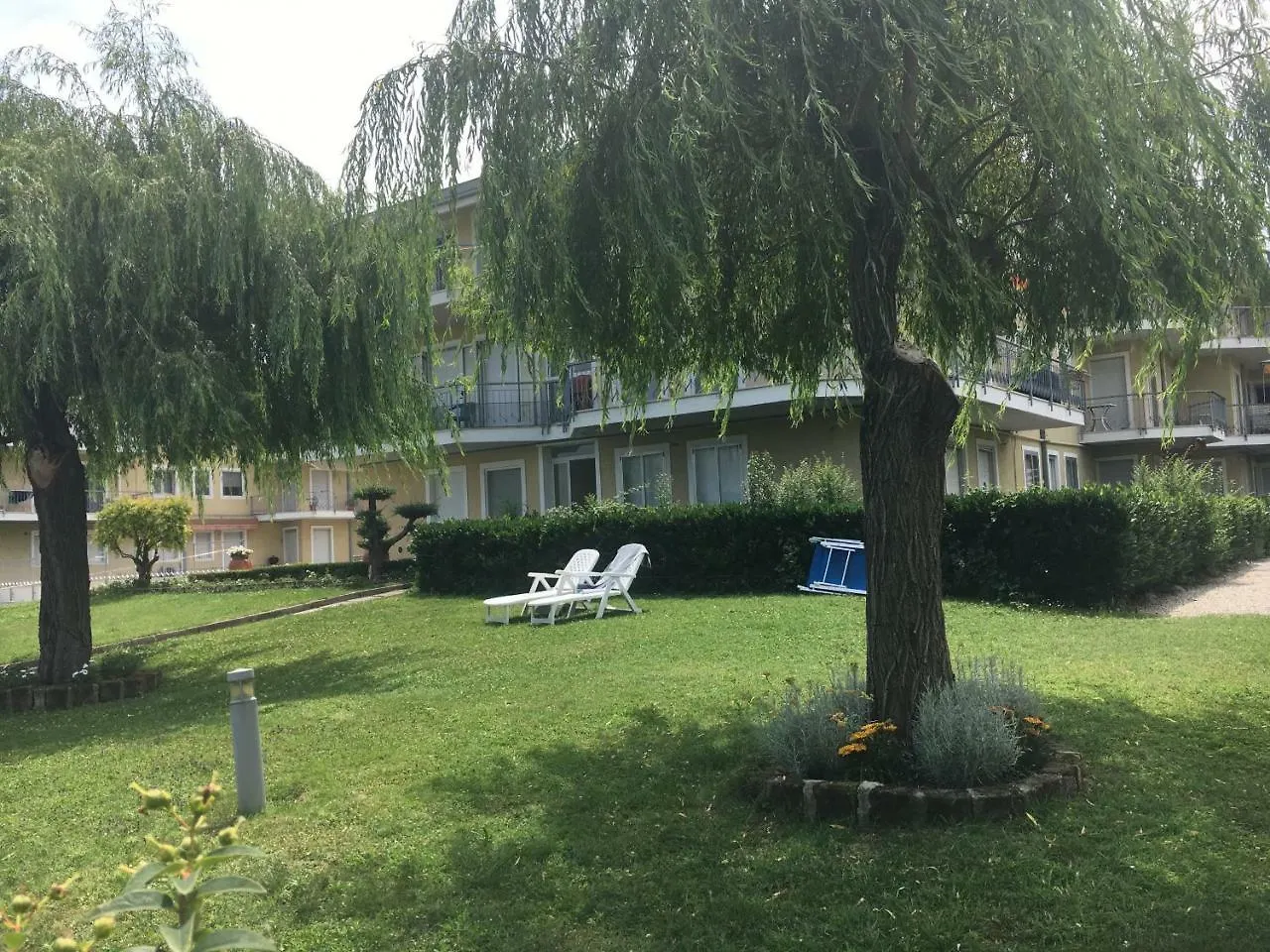Costa D'Oro Deluxe Apartment Sirmione 0*,