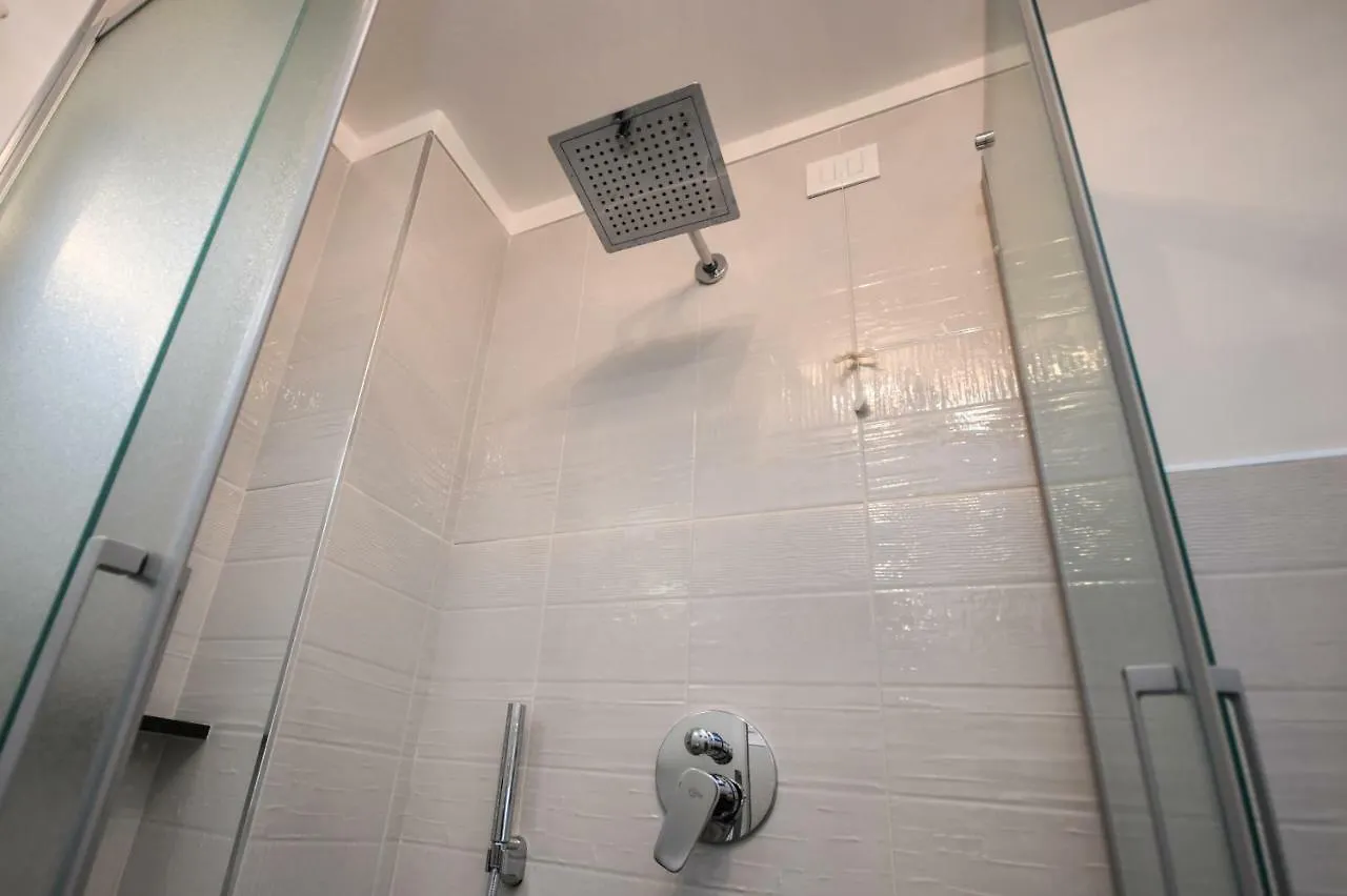 Costa D'Oro Deluxe Apartment Sirmione 0*,  Italy